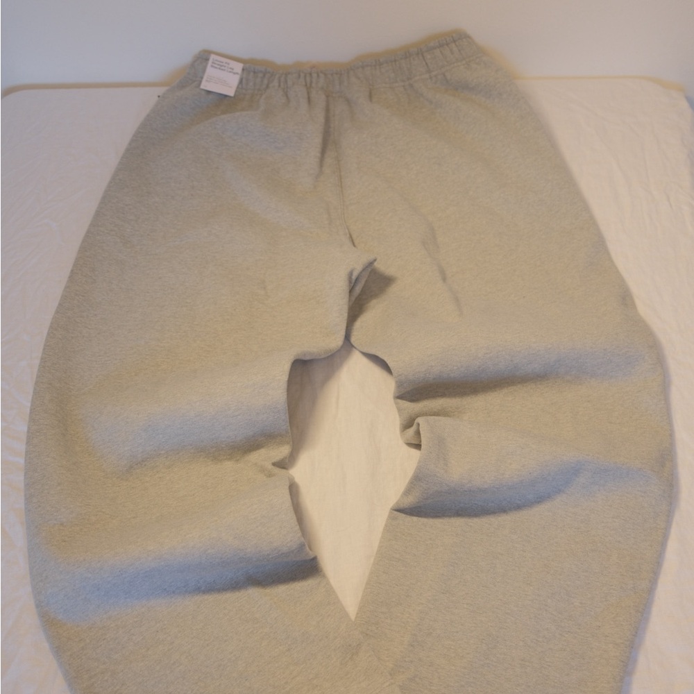 Nike Solo Swoosh Open-Hem Fleece Pants FN3342-063 Grey Men's Size Large New